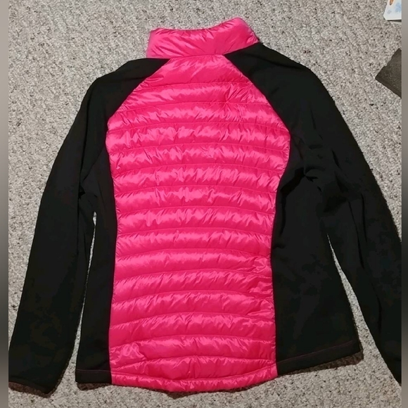 32 Degrees hot pink puffer jacket - Picture 3 of 7